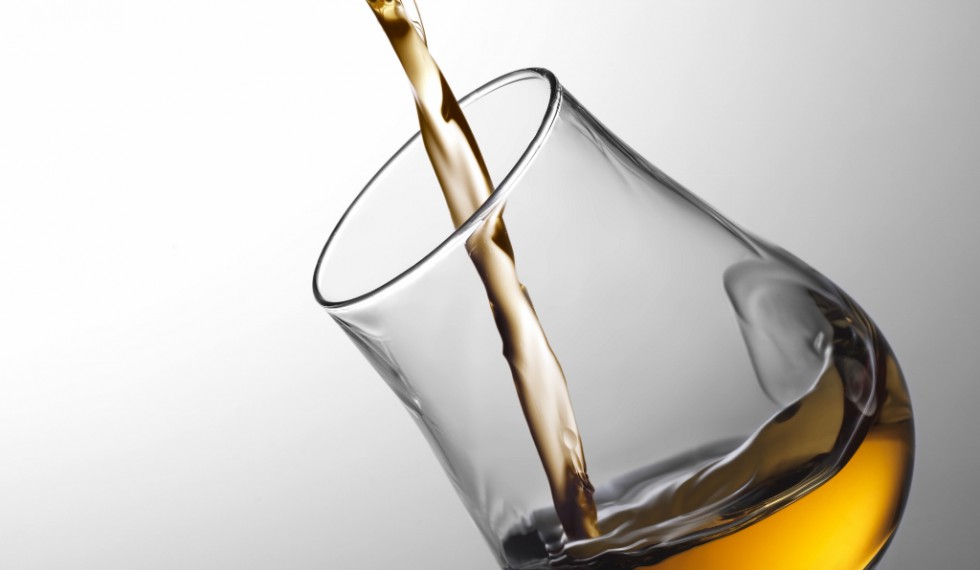 Glas-med-whisky_300dpi (1024x937)